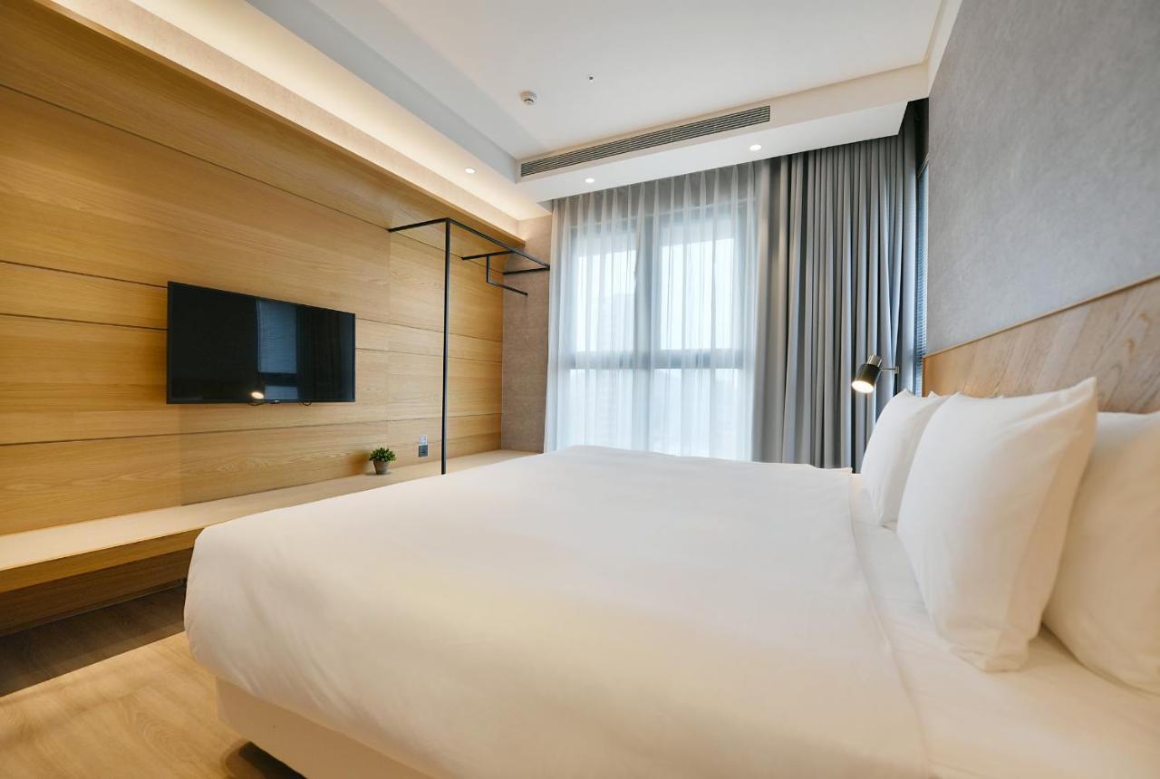 Check Inn Select New Taipei Sanchong Exterior foto